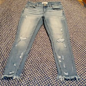 BKE Stella distressed capris size 27